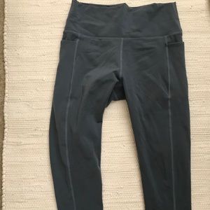 STRONG PHYSIQUEZ: 3/4 leggings